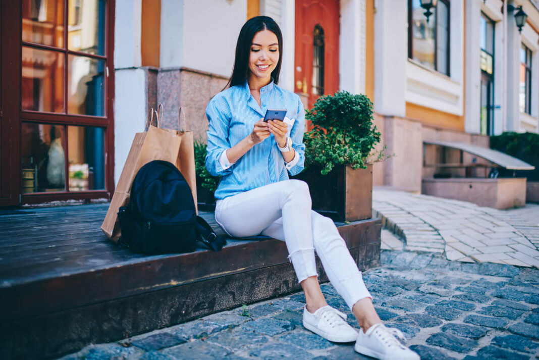 Burberry is the First Brand to get an Apple Music Channel Line Burberry is the First Brand to get an Apple Music Channel Line