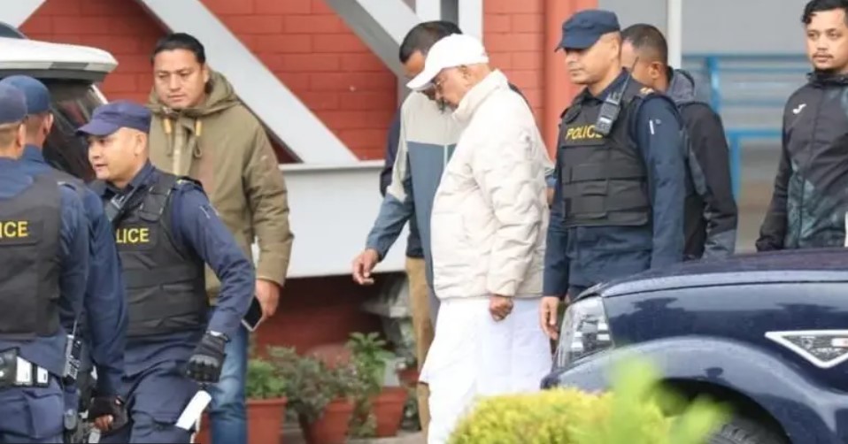 नेपाल में सत्ता बदलते ही बड़ी कार्रवाई: पीएम बालेन शाह के आदेश पर पूर्व पीएम केपी शर्मा ओली गिरफ़्तार नेपाल में सत्ता बदलते ही बड़ी कार्रवाई: पीएम बालेन शाह के आदेश पर पूर्व पीएम केपी शर्मा ओली गिरफ़्तार