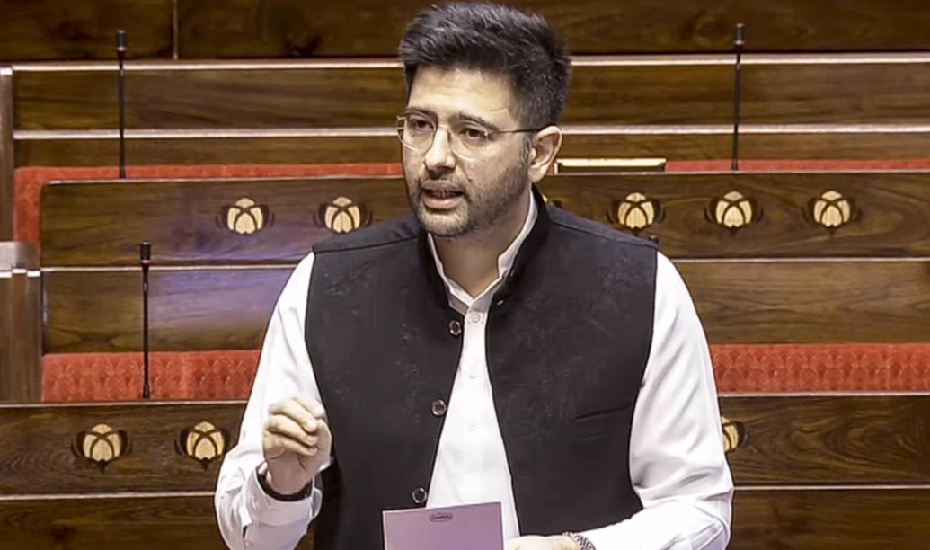 “सिस्टम में साइडलाइन या रणनीति का हिस्सा?” Raghav Chadha पर उठे बड़े सवाल “सिस्टम में साइडलाइन या रणनीति का हिस्सा?” Raghav Chadha पर उठे बड़े सवाल