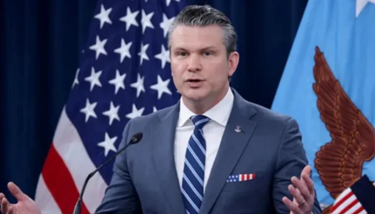 ईरान को खुली चेतावनी: “एक आदेश और हमला शुरू”- अमेरिकी रक्षा मंत्री का बड़ा बयान ईरान को खुली चेतावनी: “एक आदेश और हमला शुरू”- अमेरिकी रक्षा मंत्री का बड़ा बयान