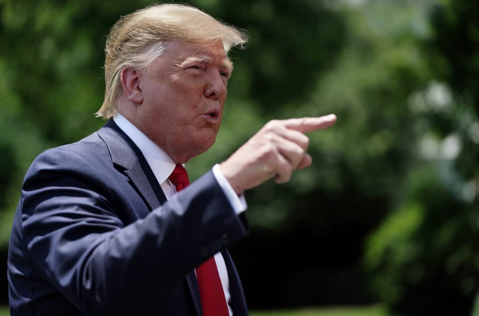 ‘पाषाण युग में पहुंचा देंगे’- ट्रंप की खुली धमकी, ईरान पर बड़े हमले का ऐलान ‘पाषाण युग में पहुंचा देंगे’- ट्रंप की खुली धमकी, ईरान पर बड़े हमले का ऐलान