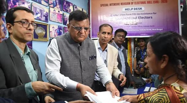 पश्चिम बंगाल में नई नियुक्ति पर सियासी बवाल, मनोज अग्रवाल बने मुख्य सचिव पश्चिम बंगाल में नई नियुक्ति पर सियासी बवाल, मनोज अग्रवाल बने मुख्य सचिव
