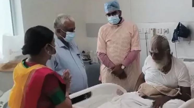 राम मंदिर ट्रस्ट अध्यक्ष महंत नृत्य गोपाल दास की हालत बिगड़ी, सांस लेने में दिक्कत के बाद ICU में भर्ती; डॉक्टरों की टीम कर रही निगरानी राम मंदिर ट्रस्ट अध्यक्ष महंत नृत्य गोपाल दास की हालत बिगड़ी, सांस लेने में दिक्कत के बाद ICU में भर्ती; डॉक्टरों की टीम कर रही निगरानी