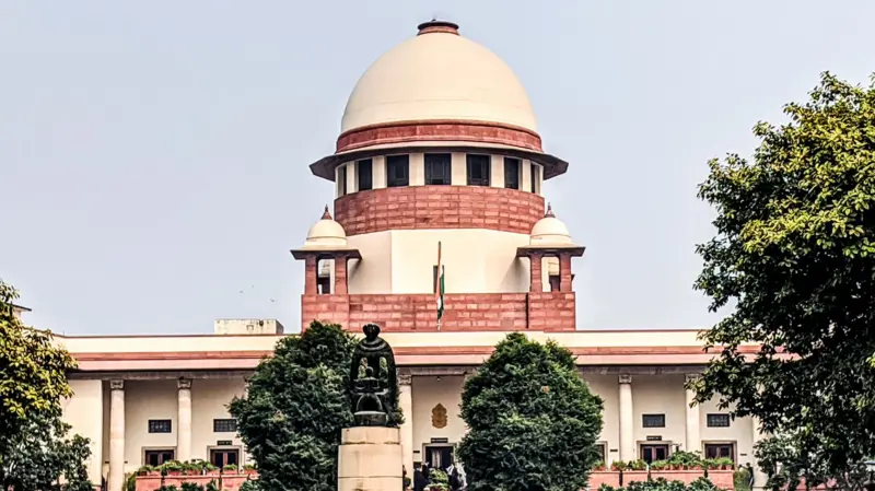 UPI Transaction Charges: 2000 रुपये से ऊपर के भुगतान पर नए शुल्क को सुप्रीम कोर्ट में चुनौती, याचिका में नोटिफिकेशन रद्द करने की मांग UPI Transaction Charges: 2000 रुपये से ऊपर के भुगतान पर नए शुल्क को सुप्रीम कोर्ट में चुनौती, याचिका में नोटिफिकेशन रद्द करने की मांग
