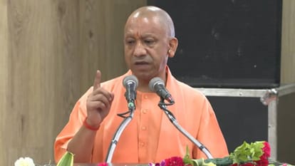 Lokayukta Organization 50 Years: 50 साल की यात्रा पर सीएम योगी का बड़ा संदेश, बोले- जनविश्वास और समयबद्ध शिकायत निस्तारण ही कसौटी Lokayukta Organization 50 Years: 50 साल की यात्रा पर सीएम योगी का बड़ा संदेश, बोले- जनविश्वास और समयबद्ध शिकायत निस्तारण ही कसौटी
